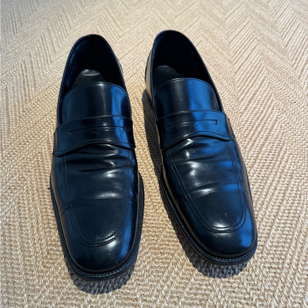 Men’s Salvatore Ferragamo black loafers